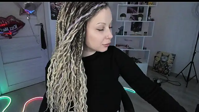 honeysallymoore - HoneySallyMoore's free webcam