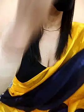 Webcam Model (Rising_Queen)  is live.Free join now!