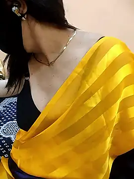 rising_queen - Rising_Queen's free webcam