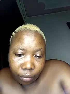 Webcam Model (RanniClara)  is live.Free join now!