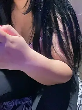 Webcam Model (Lina_Velvet_)  is live.Free join now!