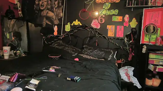 splash_queen420 - Splash_Queen420's free webcam