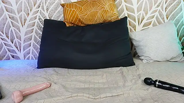 trophymilf - TrophyMilf's free webcam