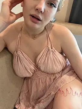 AmmyHot from StripChat is Freechat