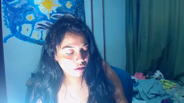 amararoberts420 - AmaraRoberts420's free webcam