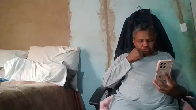 nicky52 - Nicky52's free webcam