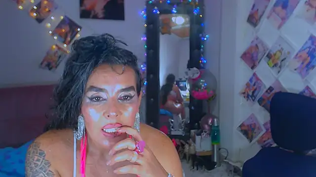 sweet_vanessa_22 - Sweet_vanessa_22's free webcam