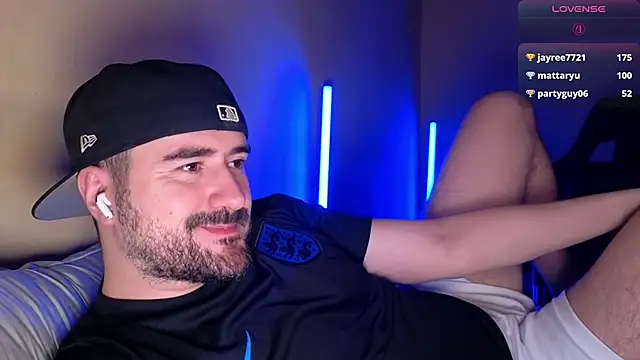 DominantTheo live cam