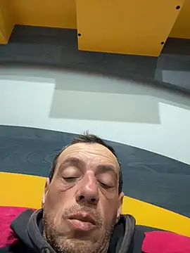 adiluci1 (Ask my age) - Ejaculare