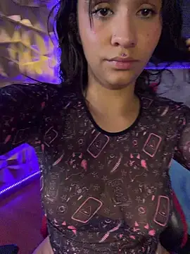 isabella-teen (F teen) - Suck your boobs👅