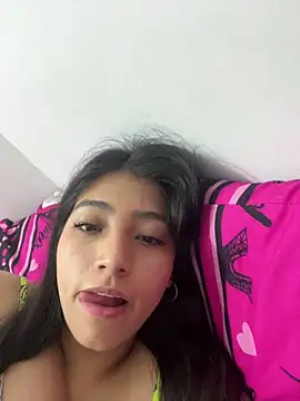 sexy_mia_outdoors (F teen) - Show lésbico