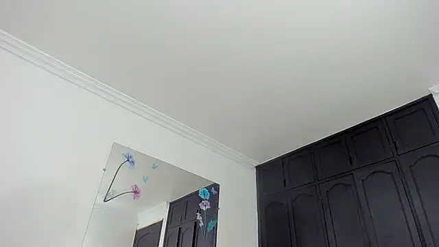 melisa_ebony (T teen) - show ass in free