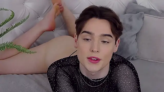 robbycharming (M young) - Hello<Robby:heart: