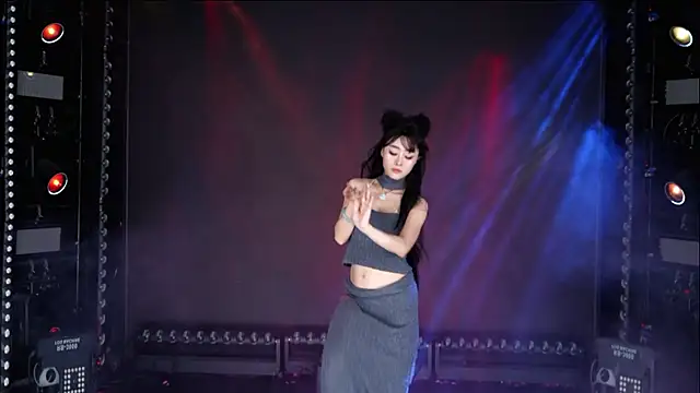 美女CD-BaWangHua在线直播