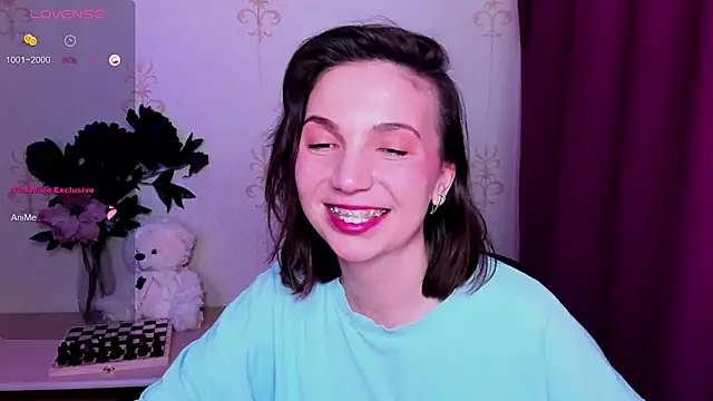 kindhazelhere_ - KindHazelHere_'s free webcam