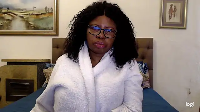 omegalipps - OmegaLipps's free webcam - UK Sex Cams