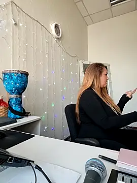 juicy_peachlux - Juicy_PeachLux's free webcam