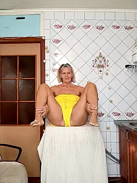 lukerya - Lukerya's free webcam - UK Sex Cams