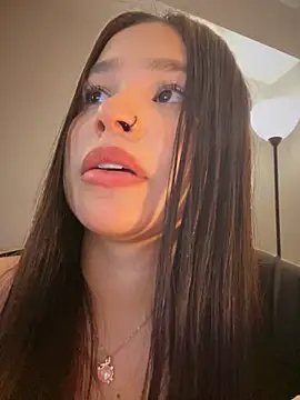 bella_parisi - Bella_parisi's free webcam - UK Sex Cams