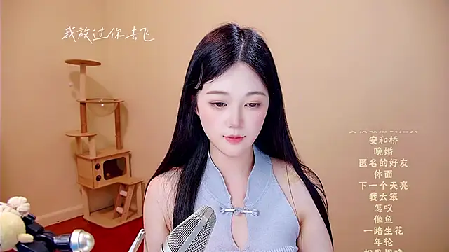 美女Eiayw_cc在线直播