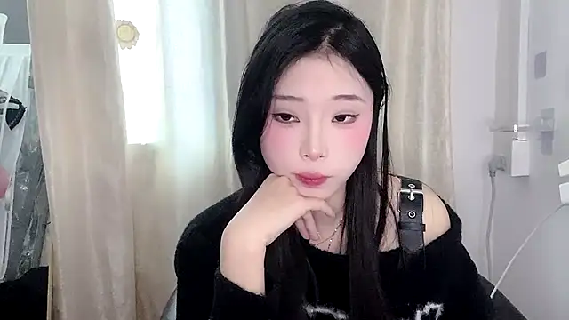 yiyibaby2026 - Yiyibaby2026's free webcam - UK Sex Cams