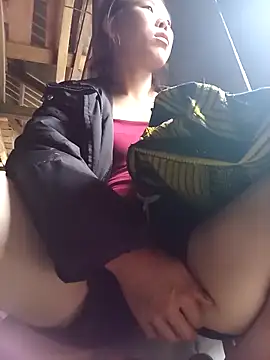 Ngocmi909 live sex cam