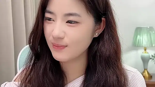 nicole20266 (F teen) - 爱笑的我运气不会差的