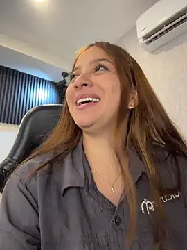 jenn_fit - Jenn_fit's free webcam