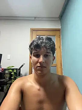 leo_savage_ (M young) - show oil