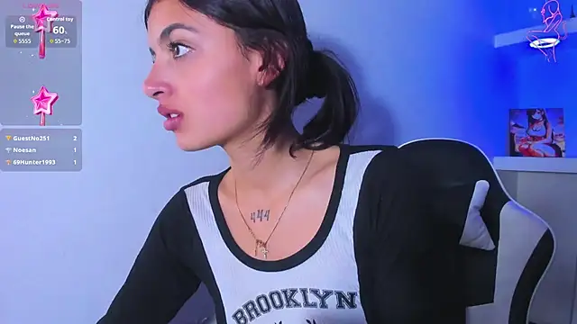 honeyluxe_ - Honeyluxe_'s free webcam - UK Sex Cams