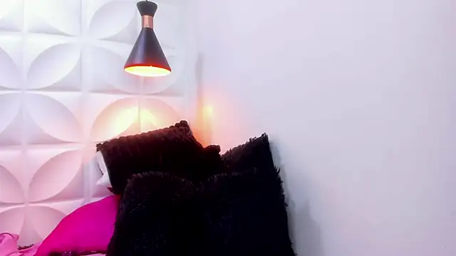 zaira_skinny - Zaira_skinny's free webcam - UK Sex Cams