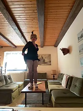 boloshkablonda (Ask my age) - villa