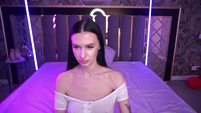 snow_whiteeex - Snow_WhiteeeX's free webcam - UK Sex Cams