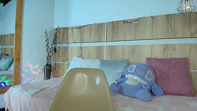 rapthalia_ - Rapthalia_'s free webcam - UK Sex Cams