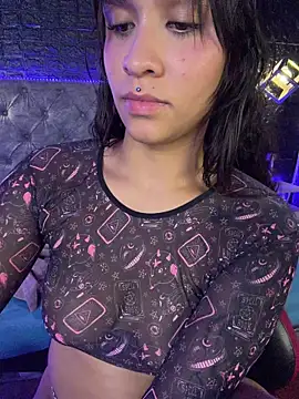 isabella-teen - Isabella-Teen's free webcam - UK Sex Cams