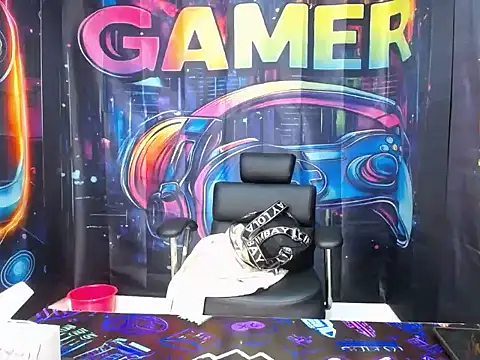 emmierae__ - EmmieRae__'s free webcam - UK Sex Cams