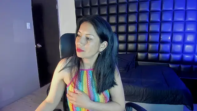 megan_collinss1 - Megan_Collinss1's free webcam - UK Sex Cams