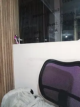 valk_submissive - Valk_submissive's free webcam - UK Sex Cams