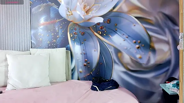 rouxinferno_cr - Rouxinferno_cr's free webcam