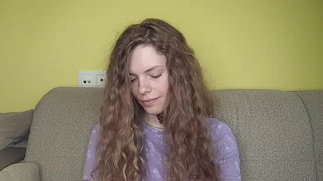 rayanenlia - RayaNenlia's free webcam - UK Sex Cams