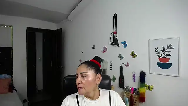 mature_bigboobs10 - Mature_bigboobs10's free webcam - UK Sex Cams