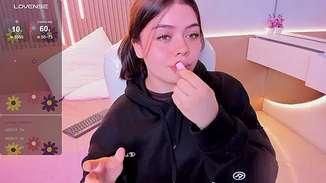 sexy_paradise18_ (F teen) - dance naked