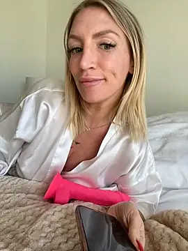 irina_k0valenk0 - Irina_k0valenk0's free webcam - UK Sex Cams