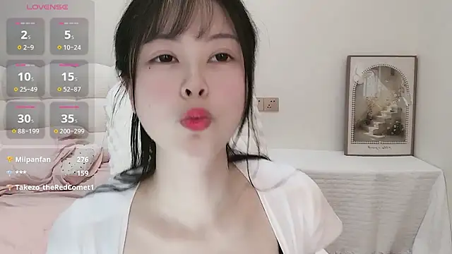 美女Anna-2005在线直播