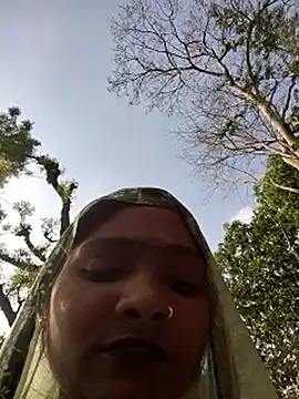 Webcam Model (Hotty_raghni)  is live.Free join now!