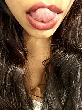 le modèle Angelic_Princess est en webcam porno dans un show sur le site stripchat, il possède les tags suivants: couples,best,big-ass,big-clit,big-nipples,big-tits,cam2cam,cheap-privates,cowgirl,dildo-or-vibrator,dirty-talk,doggy-style,fingering,foot-fetish,footjob,hairy,hairy-armpits,hd,hindi,interactive-toys,kissing,mobile,oil-show,recordable-publics,role-play,sex