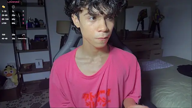 oopsagain_ (M twink) - Let’s reach 500 tokens together