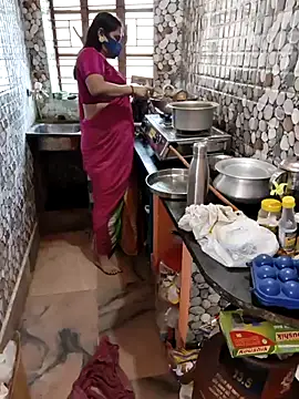 Webcam Model (naughty_nataasa)  is live.Free join now!