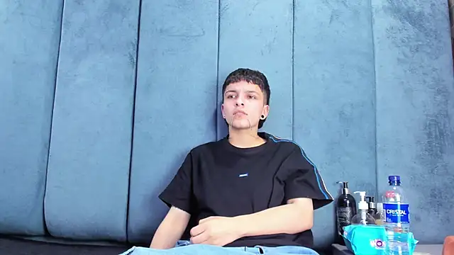 megan_thompson_ - Megan_Thompson_'s free webcam - UK Sex Cams