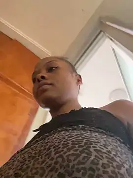 dellah27 (F young) - Tease me DADDIE 🤭🌹🌹